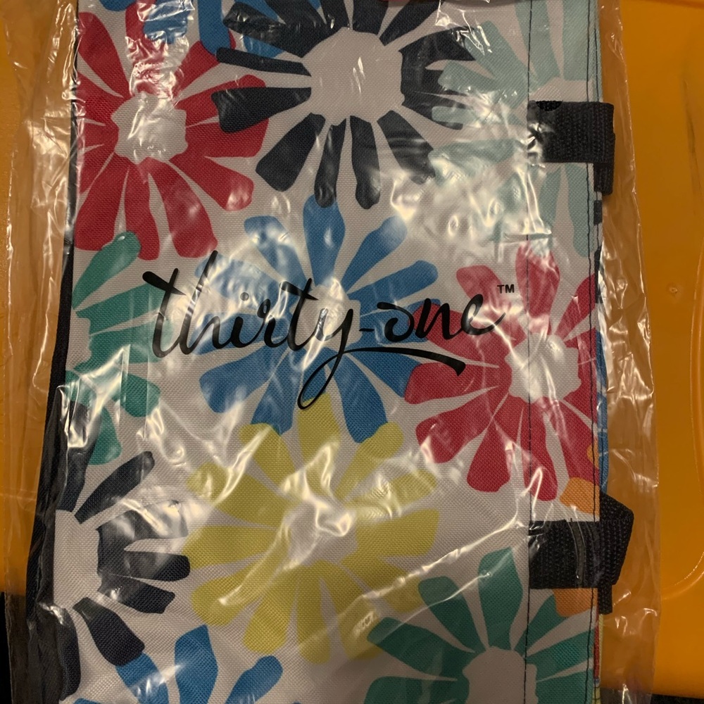 All In Organizer in Blooming Bouquet